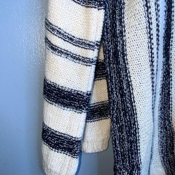 Buc-ee’s Striped Hoodie Sweatshirt Tunic - Black and Cream - Boho Hippie - XL - Picture 4 of 8